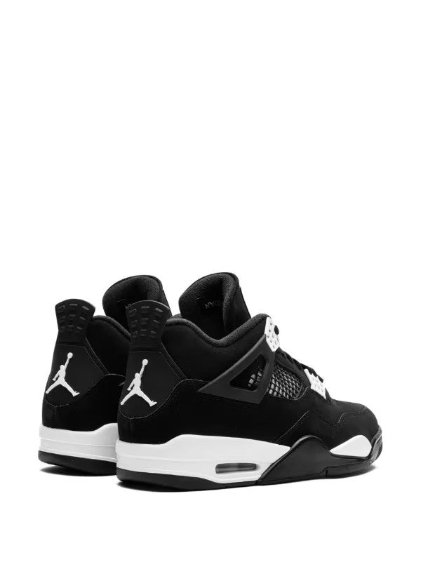 Air Jordan “White Thunder” Sneaker